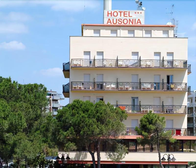Hotel Ausonia Milano Marittima Exterior photo