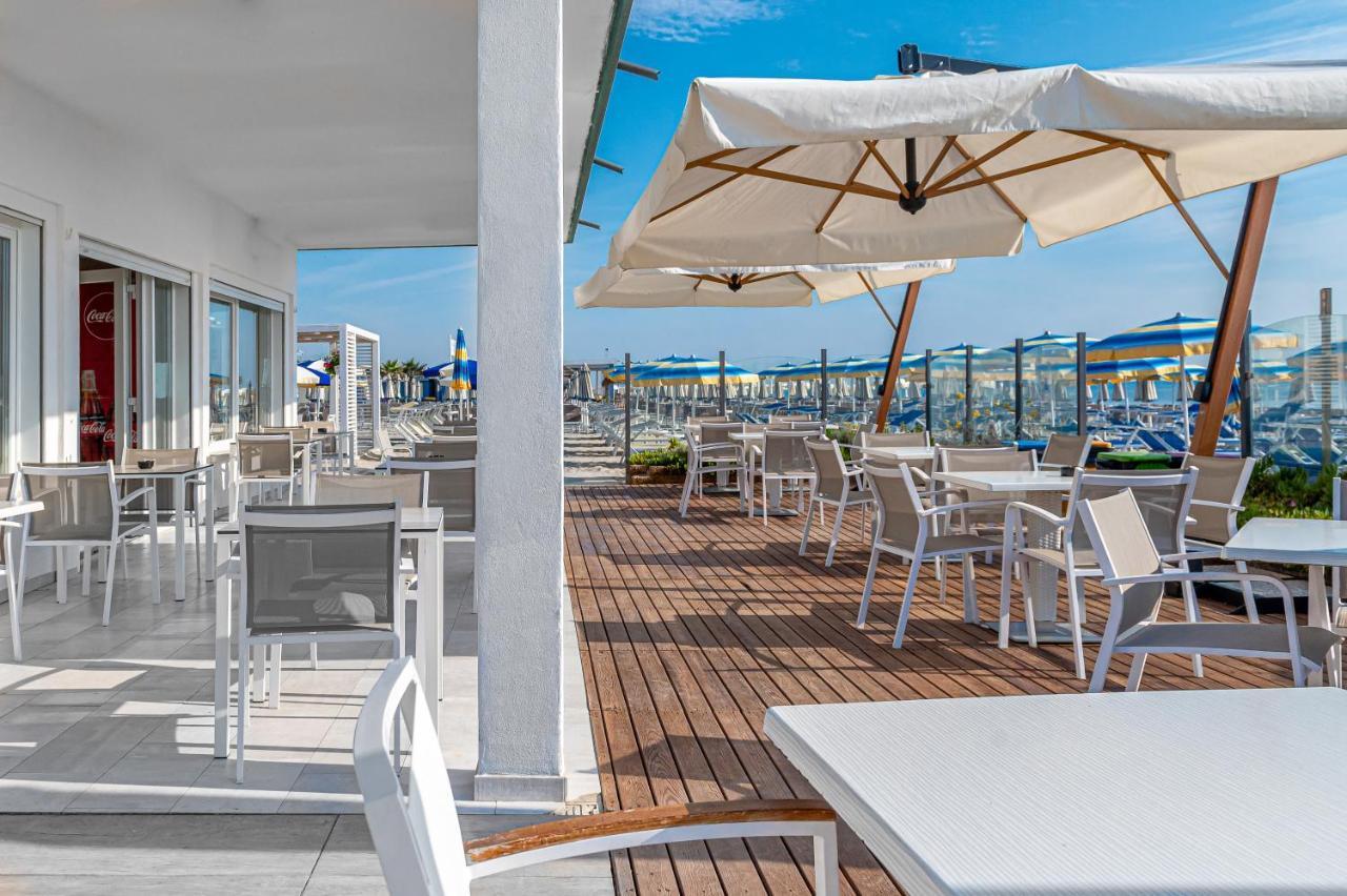 Hotel Ausonia Milano Marittima Exterior photo