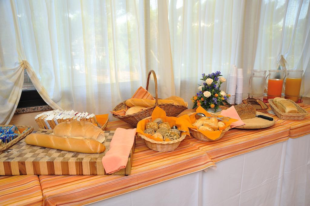Hotel Ausonia Milano Marittima Exterior photo