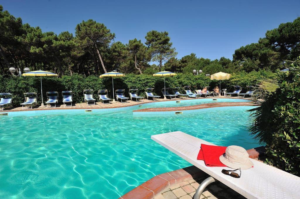 Hotel Ausonia Milano Marittima Exterior photo